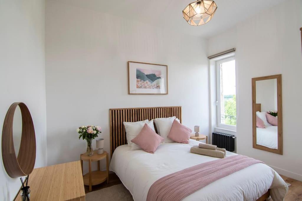 Treize Maison 3 Bed House In Centre Of Saint Severin Екстер'єр фото